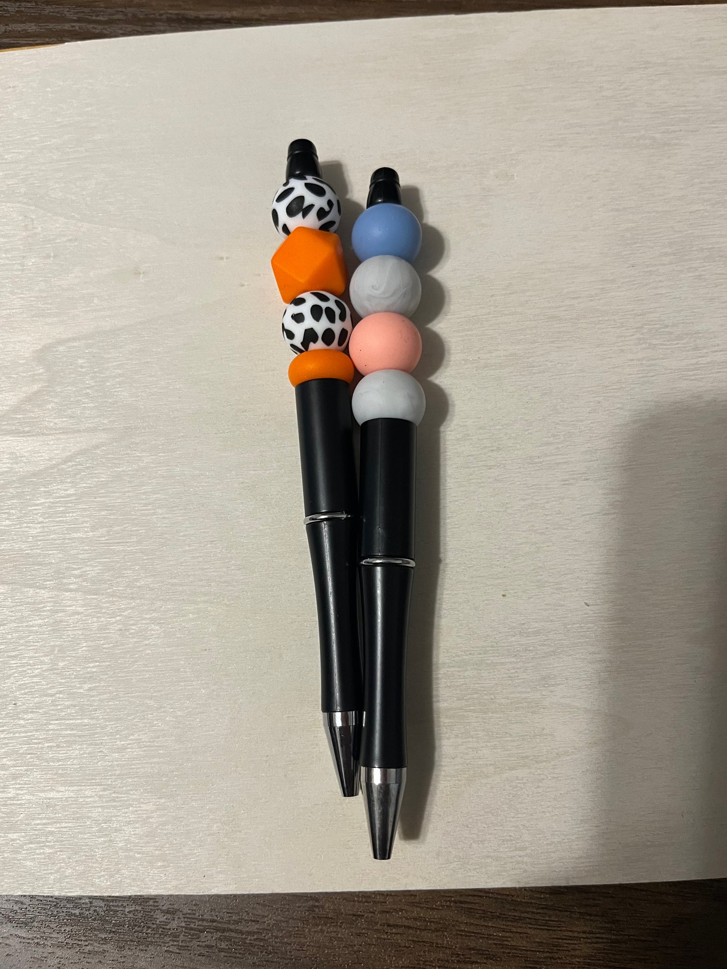 Pens (no focal)